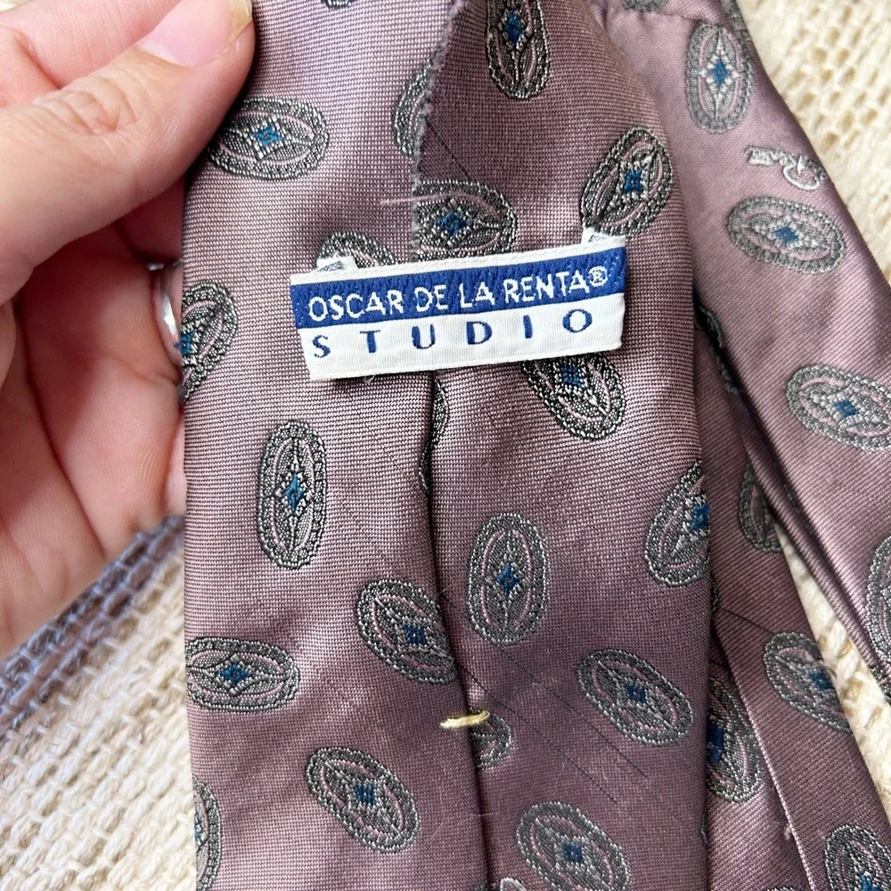 Vintage Oscar de la Renta Purple Men's‎ Silk Tie